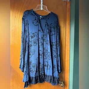 Blue Floral Print mini dress with Ruffled Hem